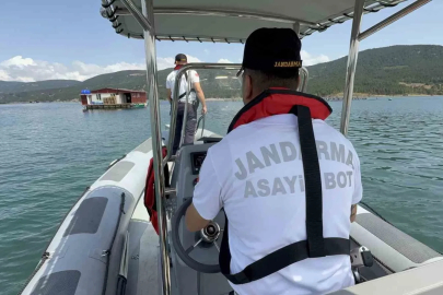Jandarma çevre nöbetinde
