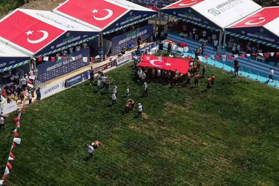 11. Arnavutköy Yağlı Güreşleri’nde başpehlivan Serdar Yıldırım oldu
