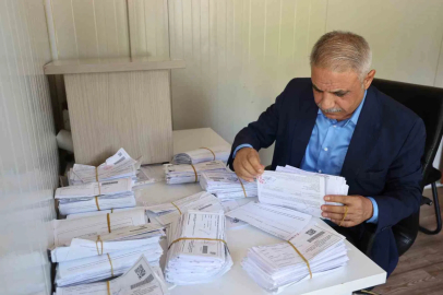 Türkiye’nin en büyük mahallesinin muhtarı, boşanma tebligatlarına dikkat çekti
