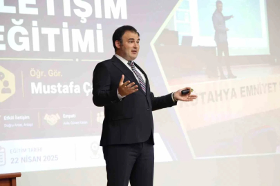 Kütahya’da İl Emniyet Müdürlüğü personeline etkili iletişim eğitimi
