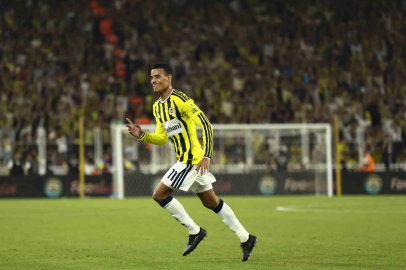 Mason Greenwood, ilk golünü attı
