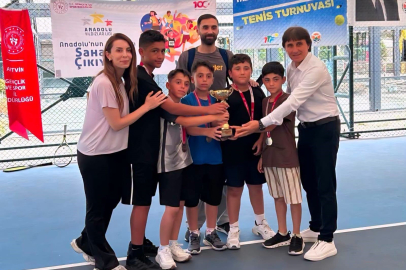 Erzincan Erkek Tenis Takımı ANALİG'de gümüş madalya kazandı