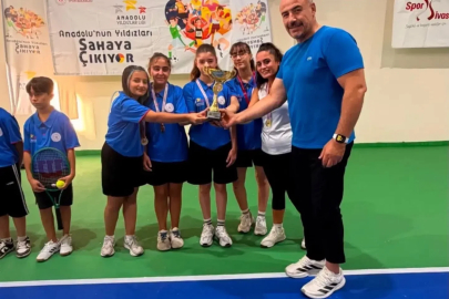 Tenisçiler yarı finale yükseldi
