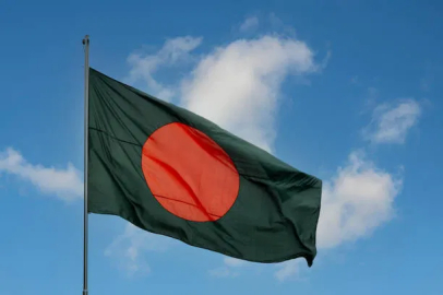 Bangladeş'te iki yolcu otobüsü çarpıştı: 8 ölü, 25 yaralı