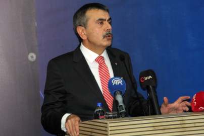 Bakan Tekin, "Siyaset üzerine düşeni yaptı, şimdi sıra millette"
