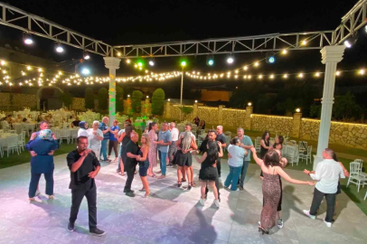 Böyle düğün görülmedi: "Damat var, gelin yok"
