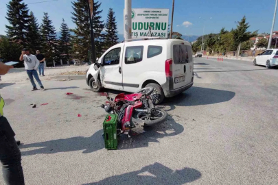 Mudurnu’da otomobil ile motosiklet çarpıştı, 1 ağır yaralı
