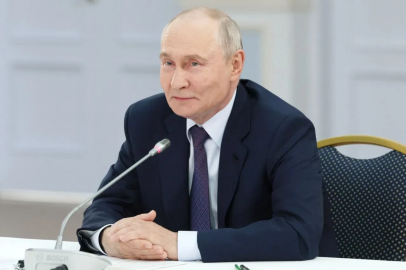 Rusya Devlet Başkanı Putin ile Suriye Cumhurbaşkanı Şara telefonda görüştü
