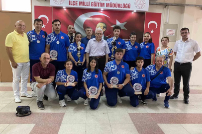 Alaşehirli şampiyonlar Avrupa’dan kupalarla döndü
