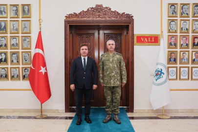 3. Ordu Komutanlığına atanan Tümgeneral Aktaş'tan Erzincan Valisi Aydoğdu'ya ziyaret