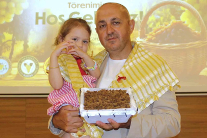 İlk kuru üzüm 4 bin TL’den satıldı, üretici asıl fiyatı bekliyor
