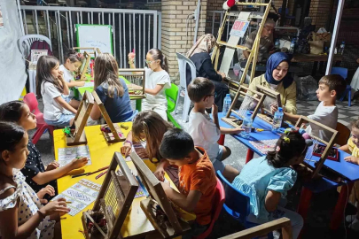 Minikler ilmek ilmek halı dokudu
