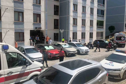 Menteşe’de 2 kişi aynı dairede ölü bulundu
