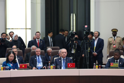Cumhurbaşkanı Erdoğan: Tüm dünyada barış, huzur ve istikrar için çalışmaya devam ediyoruz