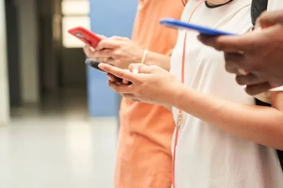 Polonya'da ilkokullarda cep telefonu kullanımı yasaklandı