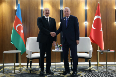 Cumhurbaşkanı Erdoğan, Azerbaycan Cumhurbaşkanı Aliyev ile görüştü