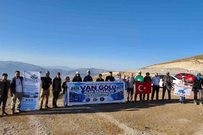 Nemrut Kalderası’nda 30 kilometrelik çanak yürüyüşü
