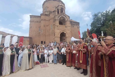 Akdamar Kilisesi’ndeki 14’üncü ayin sona erdi
