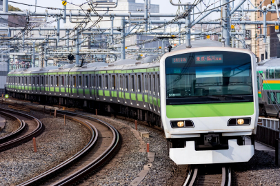 Japonya'da şiddetli yağış tren seferlerini aksattı