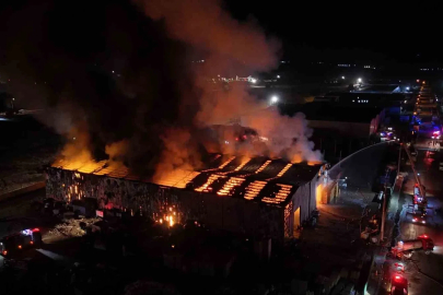 Bolu’daki fabrika yangınında yaklaşık 4 saat geride kaldı: 1 yaralı
