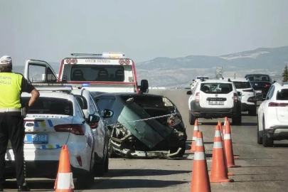 Ankara’da yakıt tankeri ile otomobil çarpıştı: 2 yaralı
