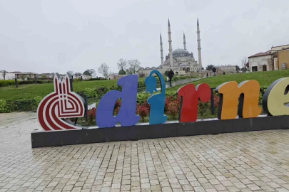 Edirne’de hava sıcaklığı 33 dereceden 17’ye düştü
