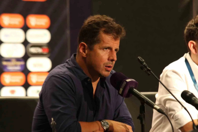 Emre Belözoğlu: "Futbol, anları çok doğru oynamanız gereken bir oyun"
