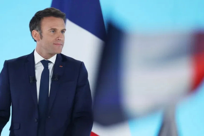 Macron: 15 yaş altına sanal medya yasağı tüm Avrupa'da standart olmalı
