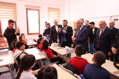 Arnavutköy’de 7 okul bugün eğitime başladı
