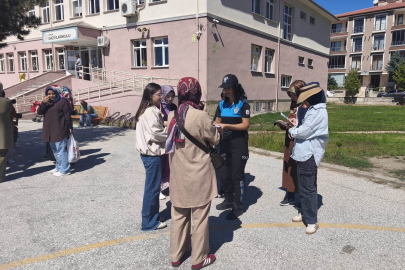 Polisten öğrenci velilerine yeni eğitim yılında güvenlik bilgilendirmesi