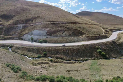 Erzurum’da bir gizemli yol daha: Araçlar vites boştayken yokuş yukarı gidiyor
