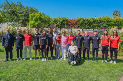 Mehmet Sepil, Göztepeli milli sporcuları ağırladı
