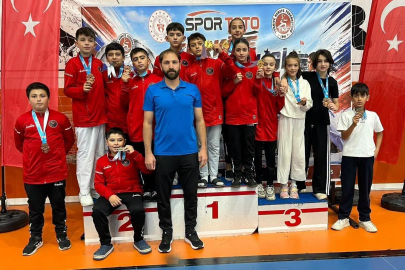 Erzincanlı karatecilerden Türkiye Yıldızlar Ligi’nde 13 madalya