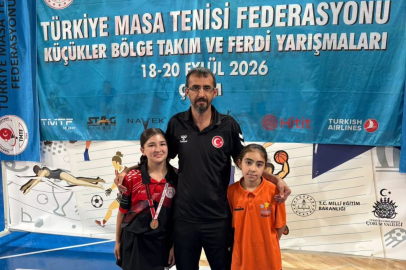 Erzincanlı Güler masa tenisinde bölge ikincisi oldu