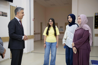 EBYÜ Rektörü Kuyrukluyıldız, Tıp Fakültesi öğrencileriyle buluştu