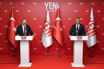 Özgür Özel: "Mansur Yavaş’ın ve belediye başkanı arkadaşlarımızın alacakları her türlü karara saygılıyız"
