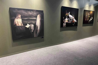 Akbank Sanat "Garip Şeyler Oluyor" sergisi ile Contemporary İstanbul’da

