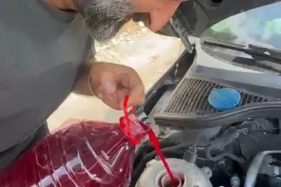 Oto tamircisi otobanda çaresiz kalınca, şalgam suyunu motor suyu olarak kullandı
