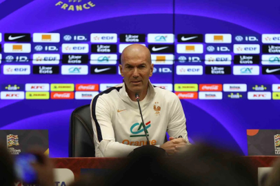 Zinedine Zidane: "Zidane oyunu diye bir şey yok. Yarın herkes Fransa takımını görecek"
