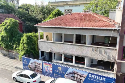 Üsküdar’ın ‘Tavuklu Doktoru’nun evi yıkılıyor
