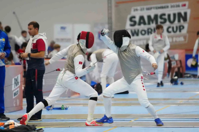 Yıldızlar ve Gençler Flöre Dünya Kupası’nda sporcular, kılıçlarını Samsun’da sallıyor
