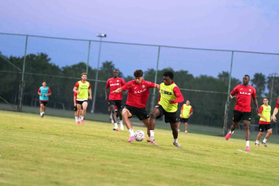 Çorum FK’nın Antalya kampı başladı
