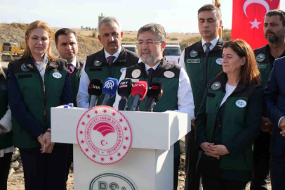 Bakan Yumaklı: "Kaybedecek bir günümüz bile yok"
