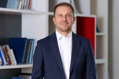 Akbank, yapay zekâ ile internet bankacılığı geliştirme sürelerini dakikalara indiriyor
