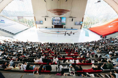 HKÜ’de bin 450 yeni öğrenci ’ORYANTASYON’26’ ile üniversite hayatına ‘merhaba’ dedi

