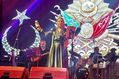 Bodrum’da Türk halk müziğinin güçlü sesi Avcı sahne aldı

