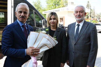 Bakan Uraloğlu: "Milli elektrikli trenin seri üretimine yıl sonu itibarıyla başlayacağız"
