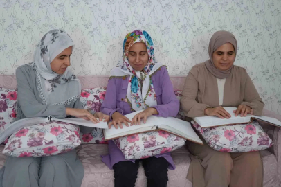Görme engelli 3 kardeş azimle üniversiteyi kazandı
