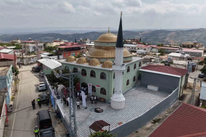 Asrın felaketinin ardından Hatay’da inşa edilen 135’inci cami ibadete açıldı
