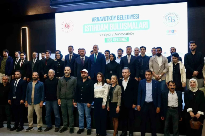 Bakan Işıkhan Arnavutköy Belediyesi’nin istihdam çalışmaları kapsamında üreten gençlerle buluştu
